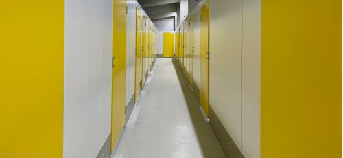 Selfstorage Gang mit Abteilen